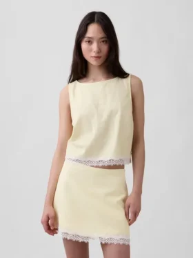 Crop-top van linnenmix met kanten zoom