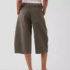 Culotte-broek met middelhoge taille en riem