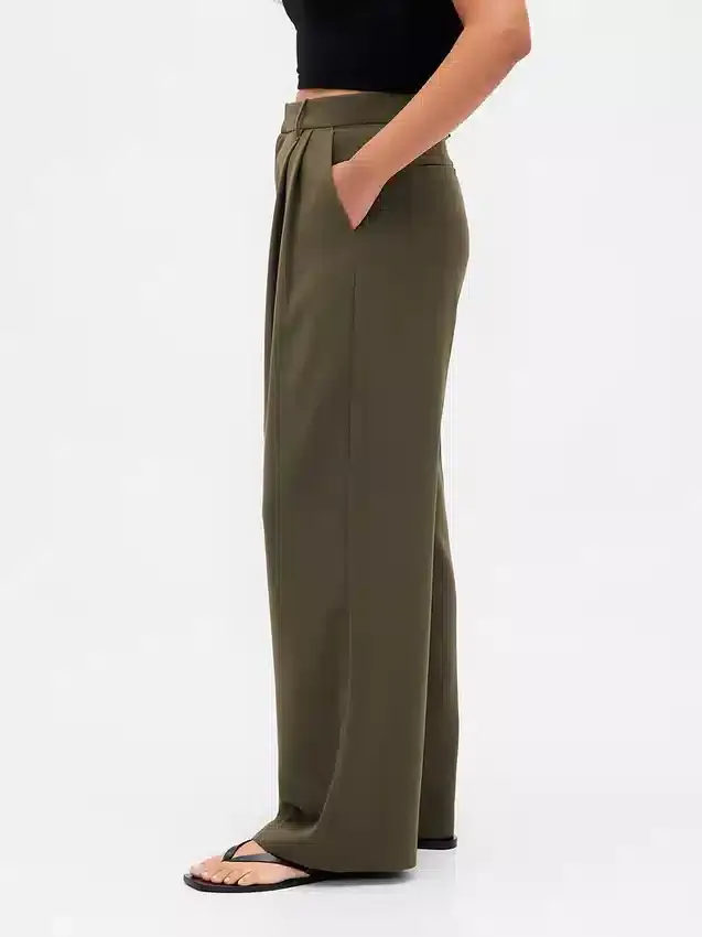 Curvy 365 hooggetailleerde broek met plooien