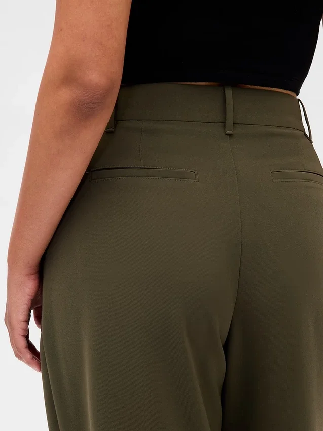 Curvy 365 hooggetailleerde broek met plooien