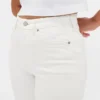 Curvy High Rise '90s Slim Straight-Jeans