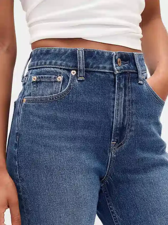 Curvy High Rise '90s Slim Straight-Jeans