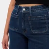 Curvy high-rise jeans met wijde pijpen tot aan de enkels