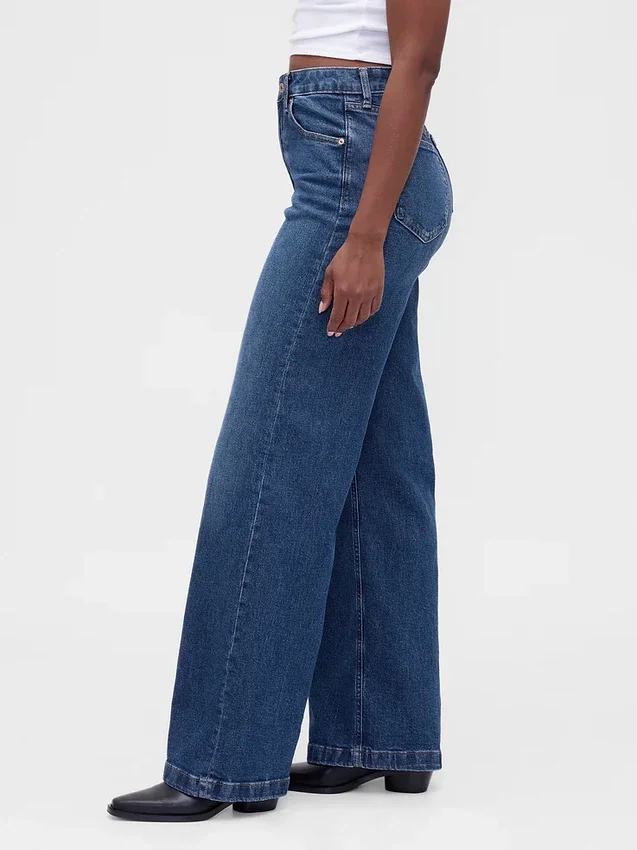 Curvy jeans met hoge taille en wijde pijpen