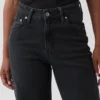 Curvy jeans met hoge taille en wijde pijpen