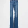 Curvy Low Rise Long & Lean Jeans