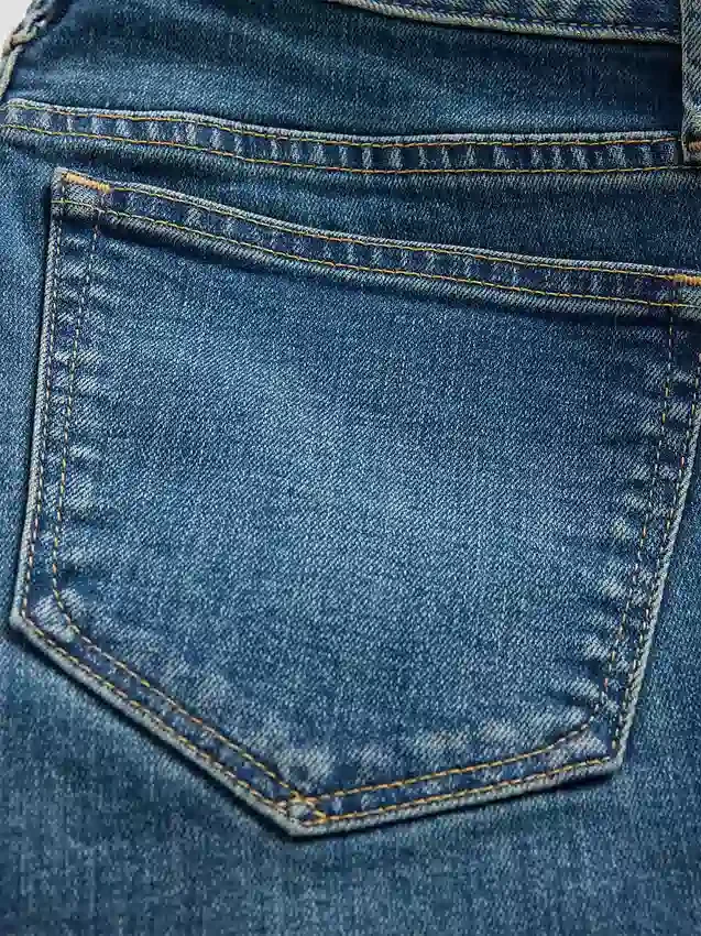 Curvy Low Rise Long & Lean Jeans