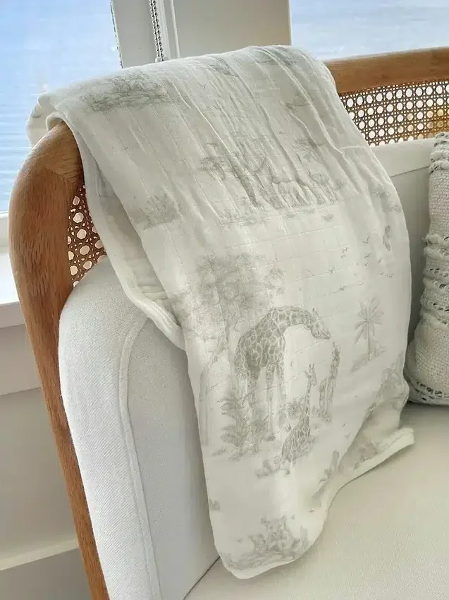 De Gilded Bird Safari Toile bamboe babydeken