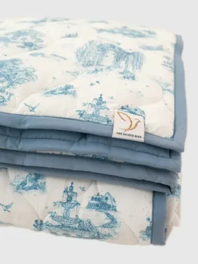 De Gilded Bird Spring Toile gewatteerde speelmat