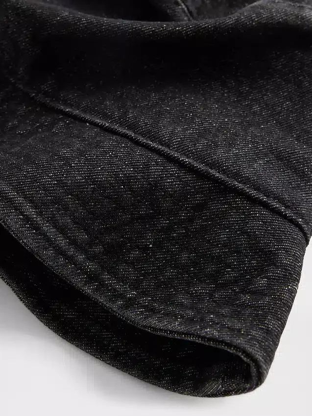 Denim buckethoed
