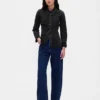 Denim overhemd met getailleerde naden