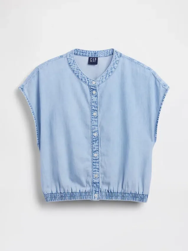 Denim top met kapmouwtjes, cropped model en knoopsluiting aan de voorkant