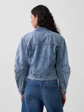 Denimjas met opgerolde mouwen