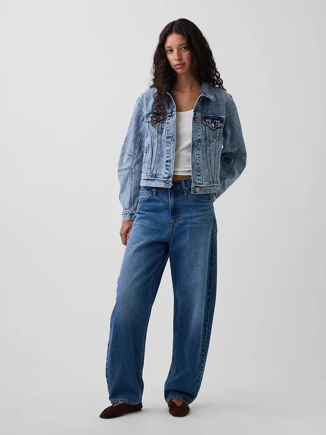 Denimjas met opgerolde mouwen