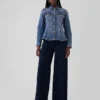 Denimjasje met getailleerde pasvorm
