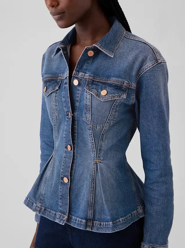 Denimjasje met getailleerde pasvorm