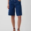 Denimkorte broek met middelhoge taille en lange pijpen