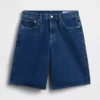 Denimkorte broek met middelhoge taille en lange pijpen