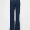 Extra lage taille, lange en slanke Jeans