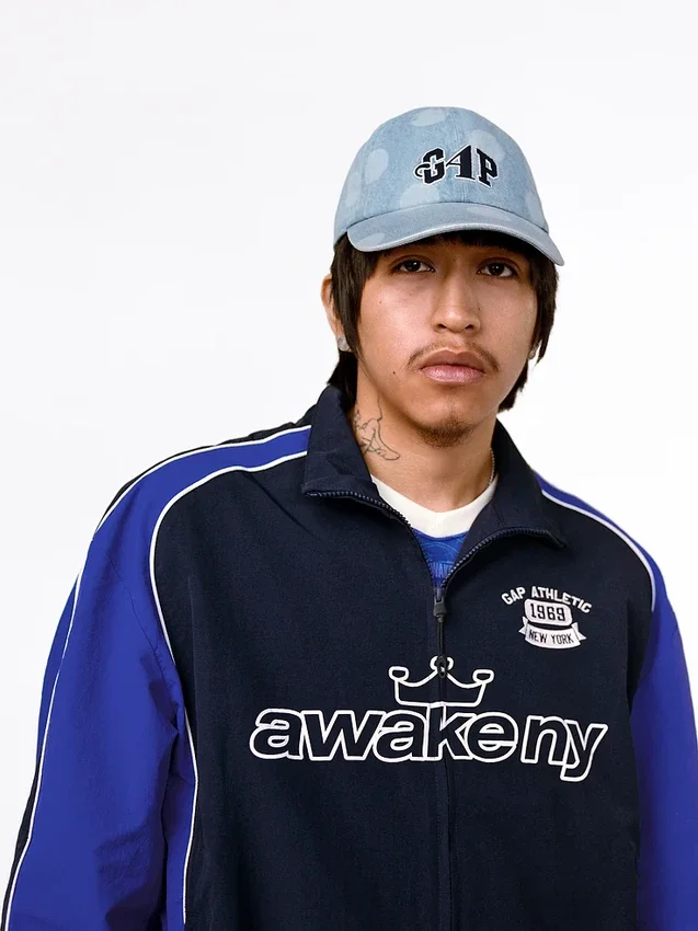 Gap × Awake Ny baseballpet van denim met stippen