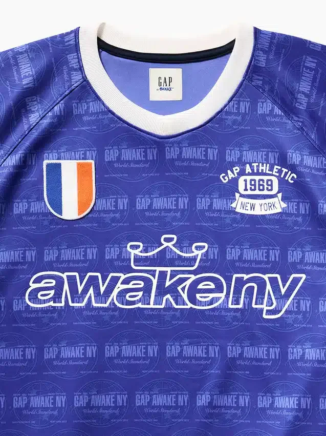GAP × Awake Ny oversized jersey met logo