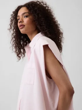 Gap × Hfr ultrazacht denimoverhemd met brede schouders uit de collectie van Nicole Benefield