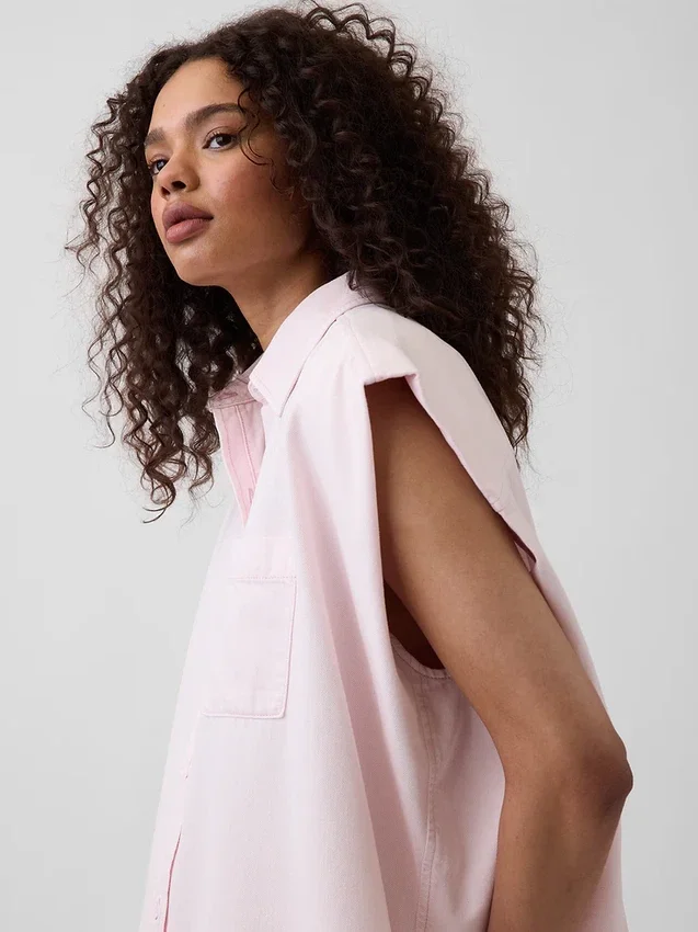 Gap × Hfr ultrazacht denimoverhemd met brede schouders uit de collectie van Nicole Benefield