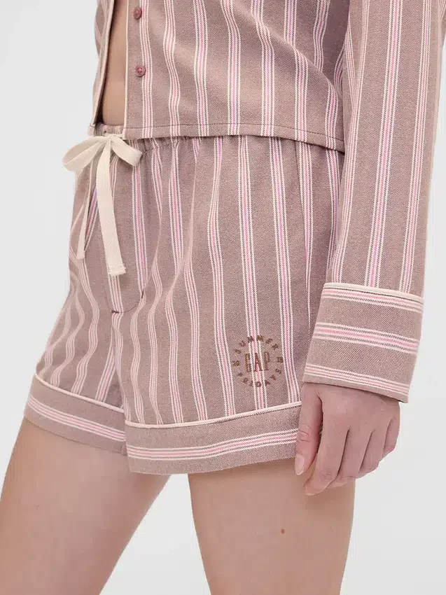 Gap × Summer Fridays gestreepte flanellen pyjamakorte broek