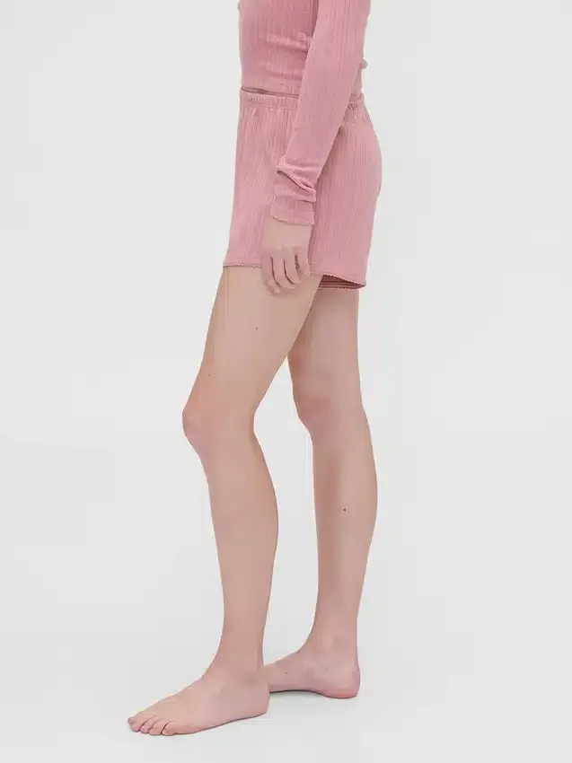 GAP × Summer Fridays korte broek met pointelle-patroon