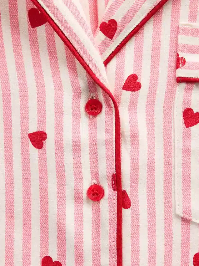Gap × Summer Fridays Relaxed flanellen pyjamashemd met hartjes