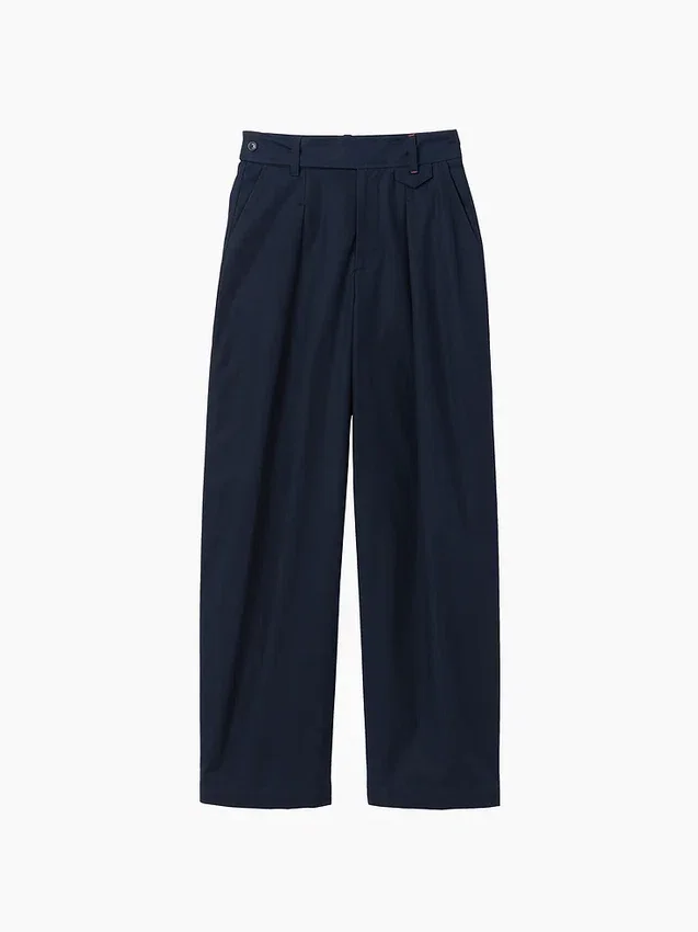 GAP × Victoria Beckham hooggetailleerde broek met plooien en gebogen zoom