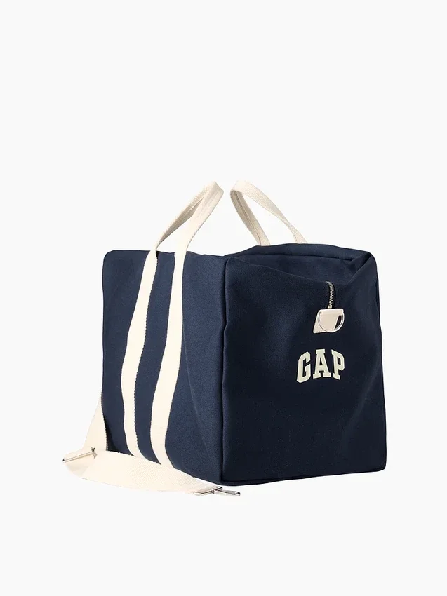 GAP × Victoria Beckham oversized weekendtas