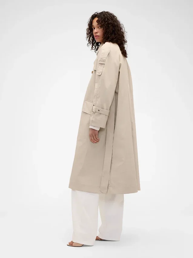GAP × Victoria Beckham trenchcoat