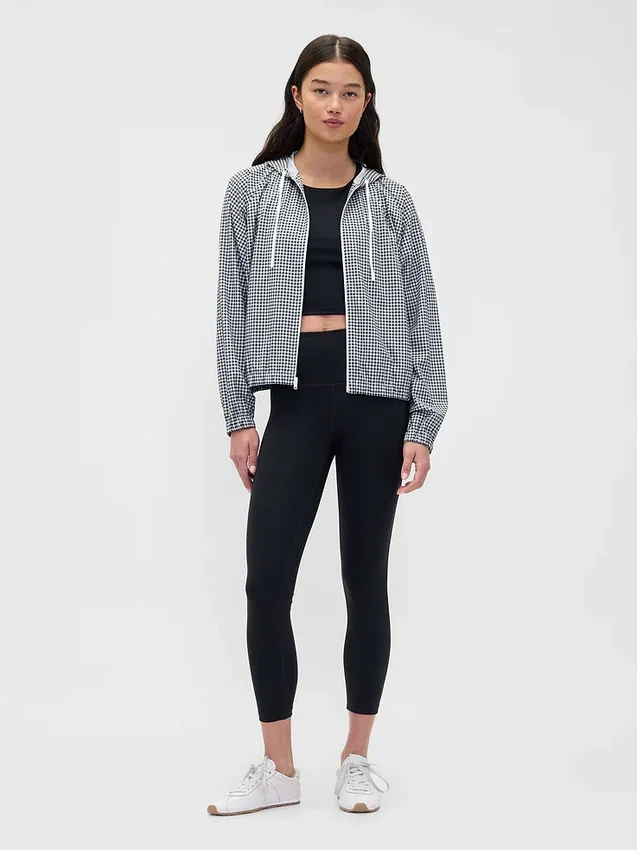 GapFit Tech Gingham windjack