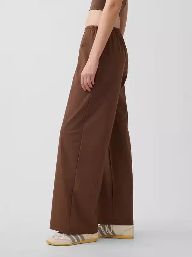 GapFit Tech lage taille relaxte easy-fit broek