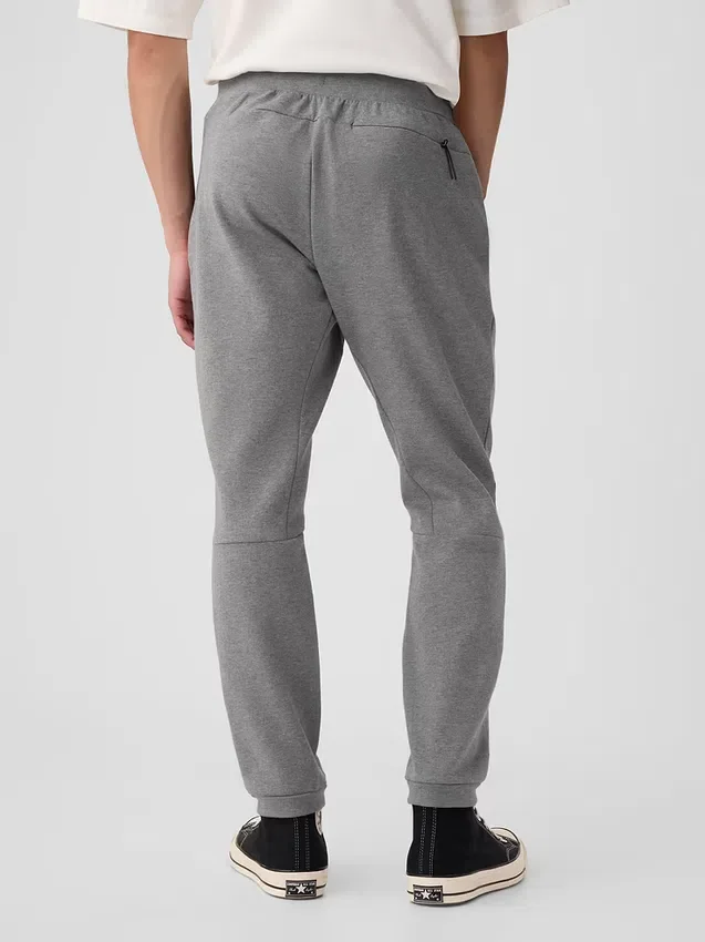 GapFit Tech slanke joggingbroek