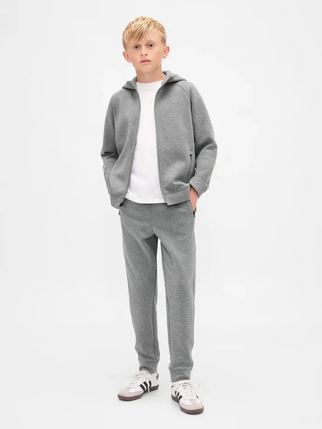 GapFit Tech sneldrogende joggingbroek voor kinderen