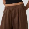 Gemakkelijke broek van katoenen gaas