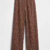 Gemakkelijke wijde pijpen-broek van linnenmix