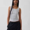 Geribde tanktop met ronde hals