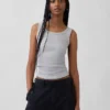 Geribde tanktop met ronde hals