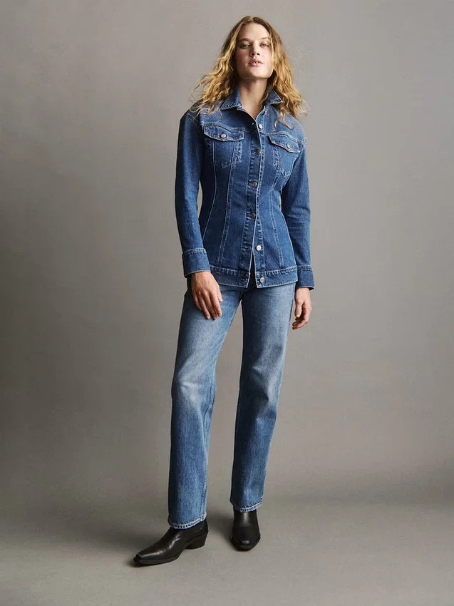 Getailleerd lang denimjasje