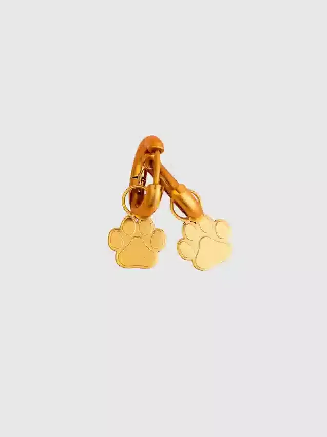 Hanger met pootafdrukken voor Huggie-oorbellen