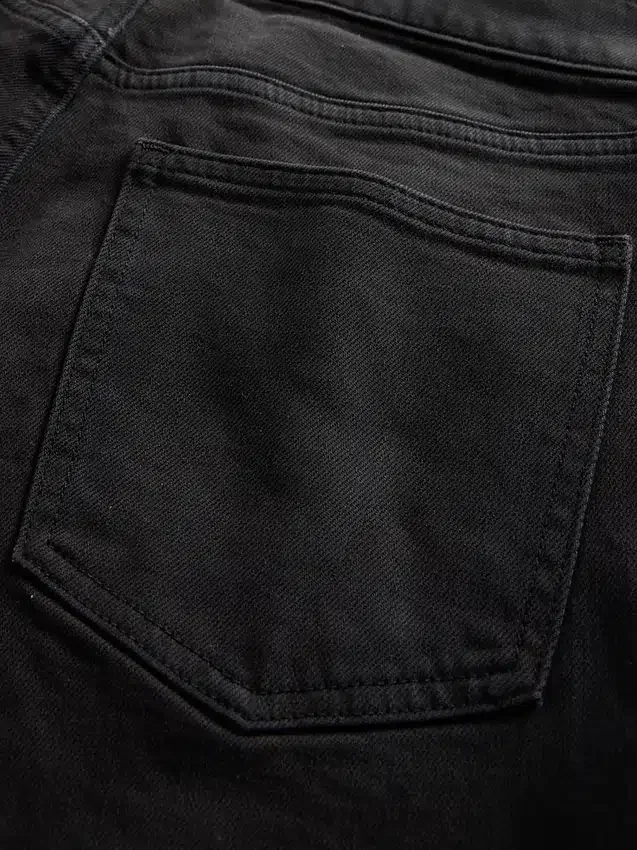 High Rise '90s Slim Straight Jeans