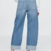 High-rise Barrel-Jeans met omgeslagen boorden
