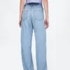 High Rise Ultrasoft Barrel-Jeans
