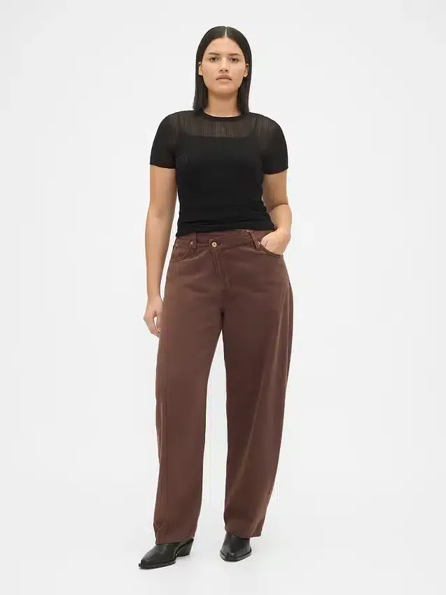 High Rise Ultrasoft Crossover Barrel-Jeans