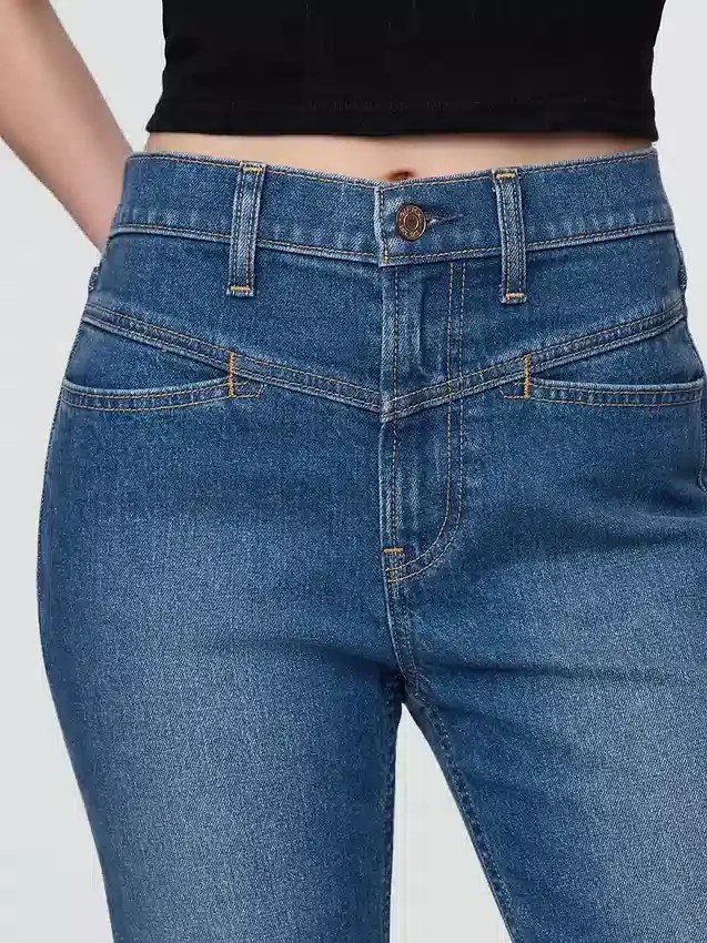 High Rise Western '90s Slim Straight-Jeans