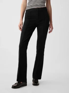 Hoge taille, bi-stretch broek met uitlopende pijpen