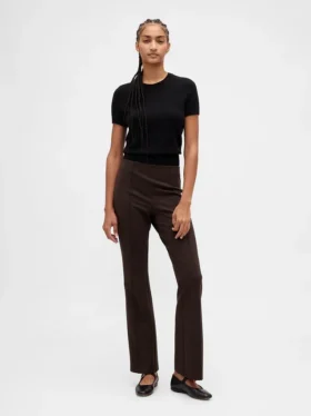 Hoge taille, dubbel gebreide broek met hoge pijpen